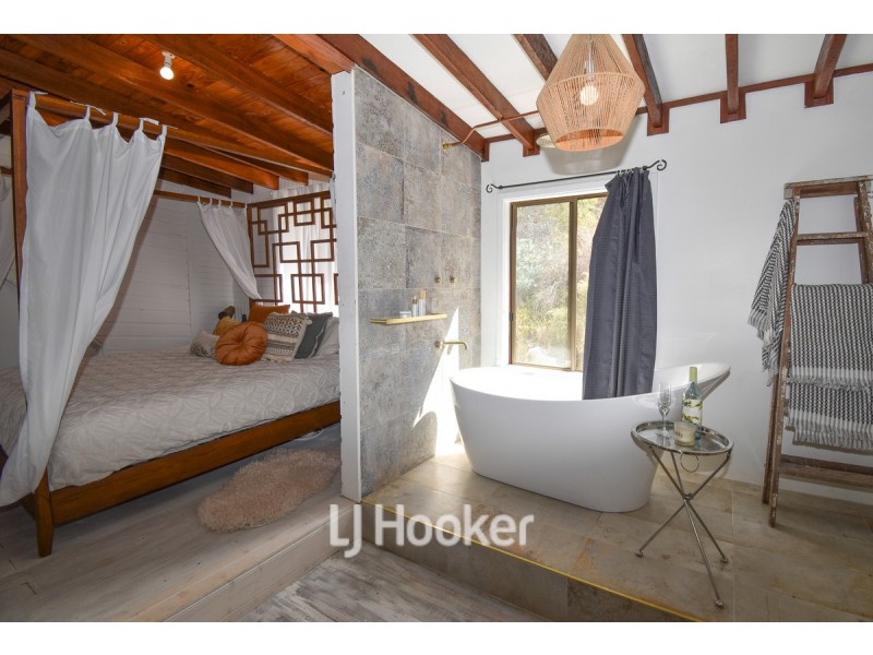 11 West Blackwood Terrace, Bridgetown WA 6255