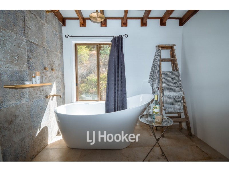 11 West Blackwood Terrace, Bridgetown WA 6255