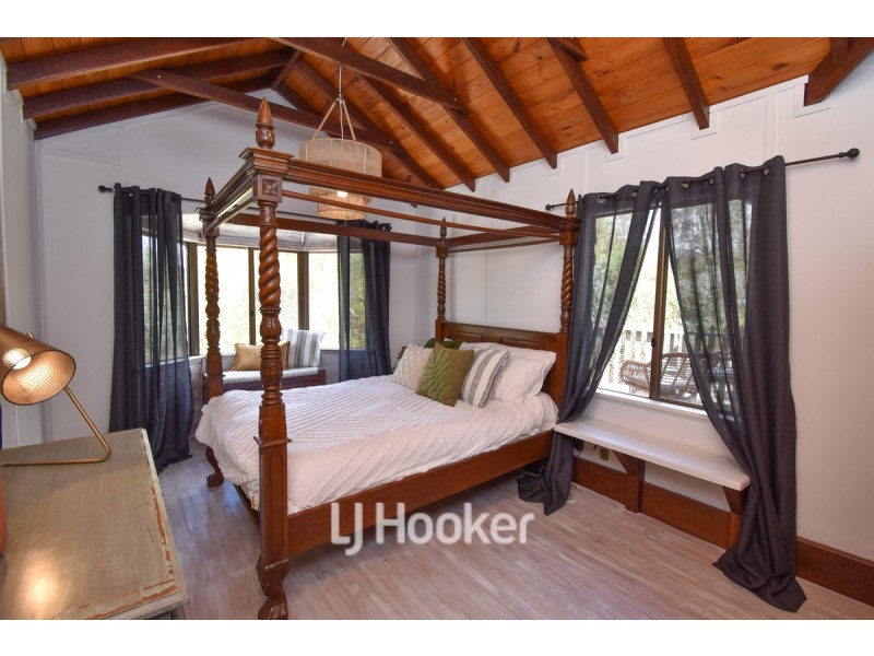 11 West Blackwood Terrace, Bridgetown WA 6255