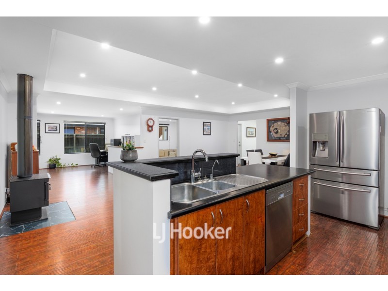 13 Norfolk Lane, Australind WA 6233