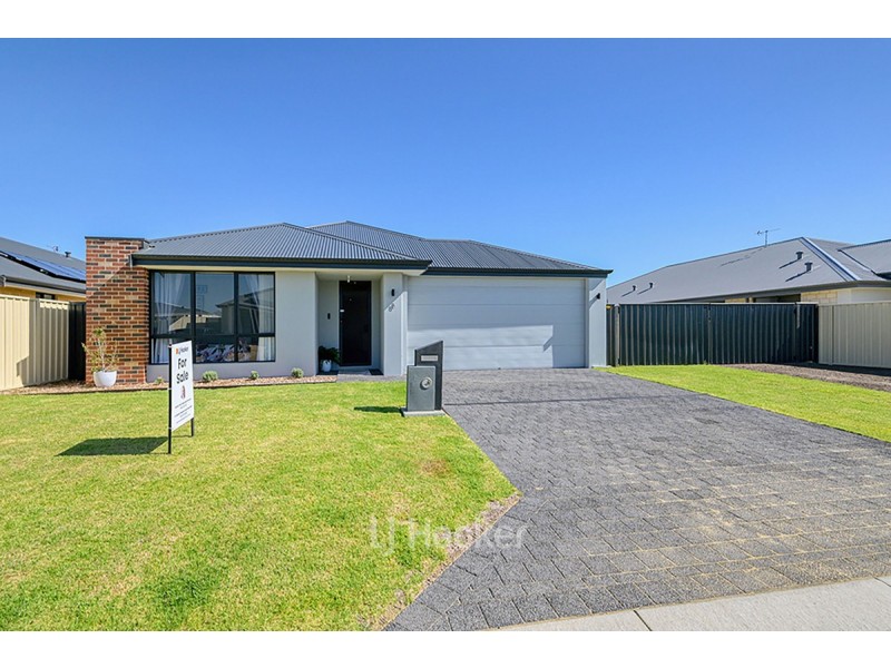 8 Kenworthy Approach, Australind WA 6233