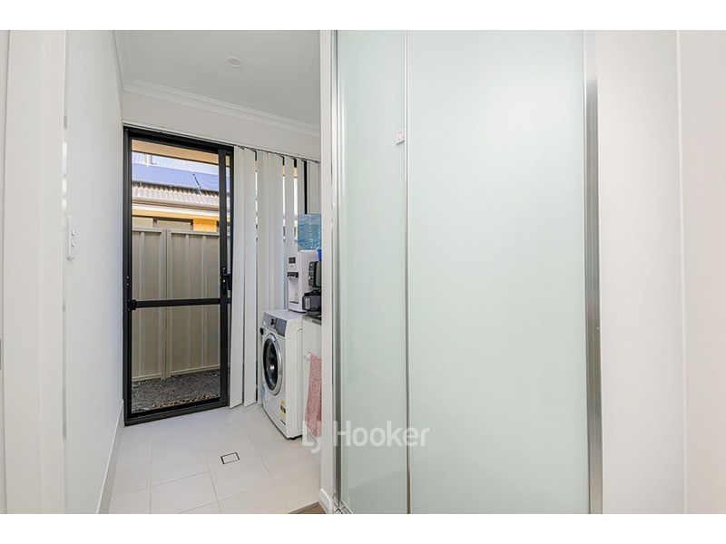 8 Kenworthy Approach, Australind WA 6233