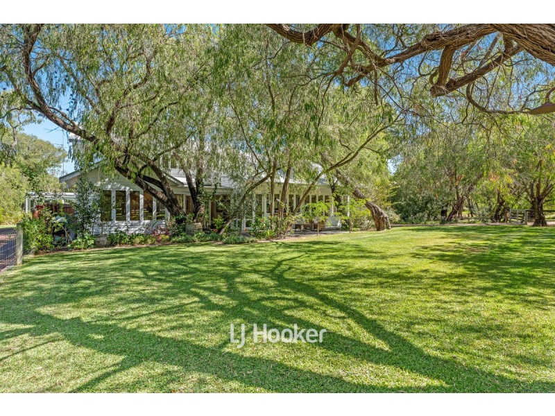 264 Geographe Bay Road, Quindalup WA 6281