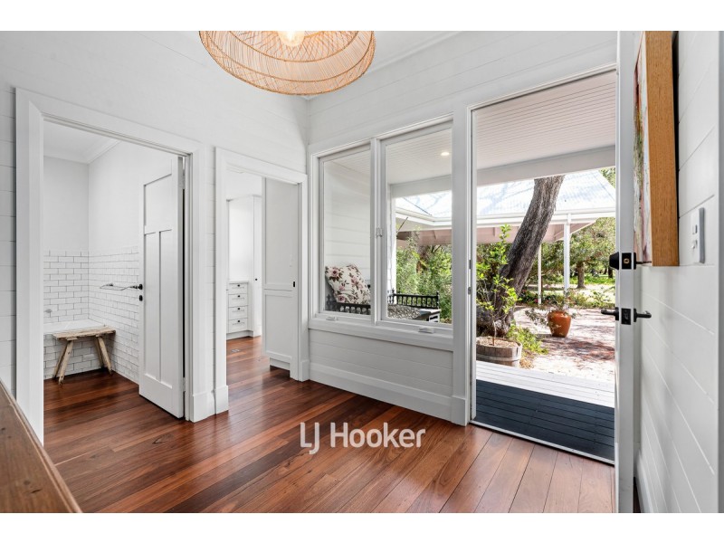 264 Geographe Bay Road, Quindalup WA 6281