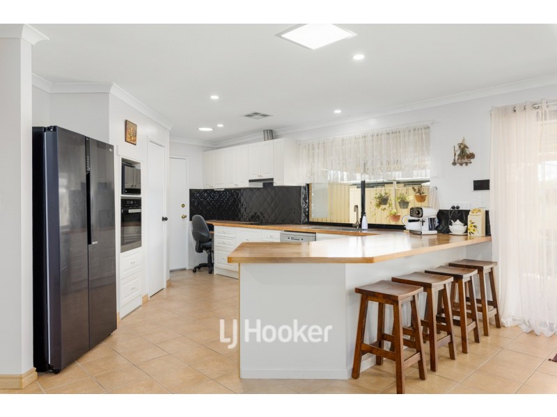 9 Snakewood Bend, Glen Iris WA 6230