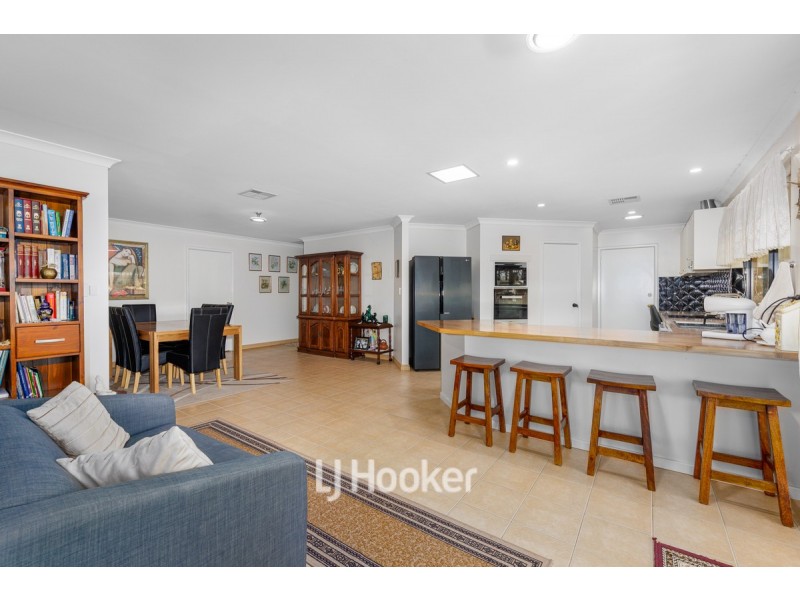 9 Snakewood Bend, Glen Iris WA 6230