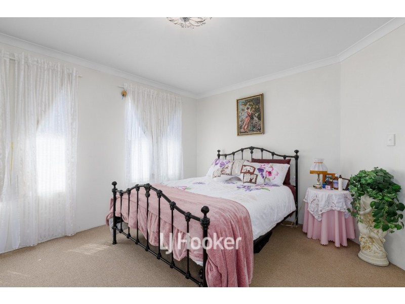 8 Onyx Brace, Australind WA 6233