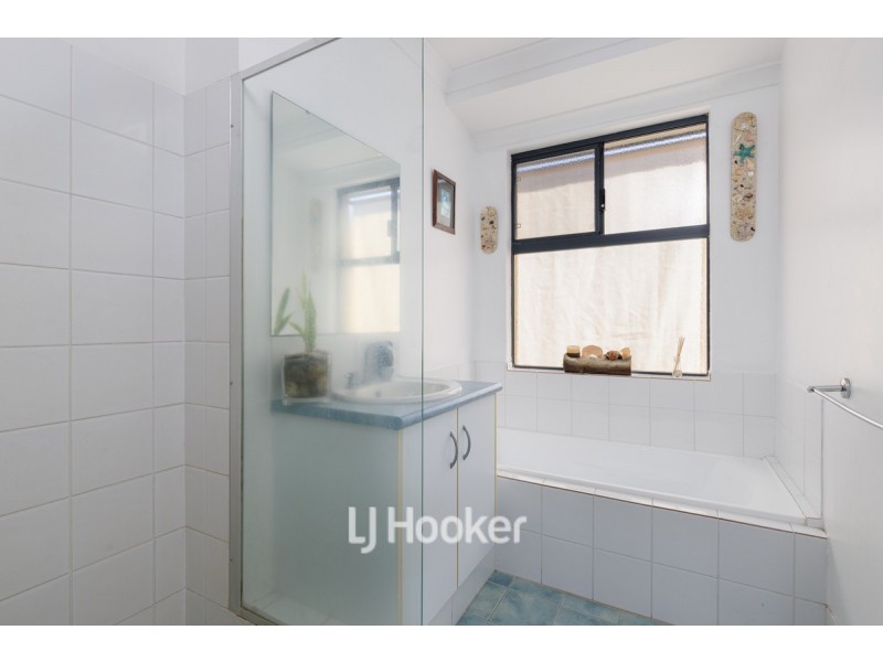 8 Onyx Brace, Australind WA 6233