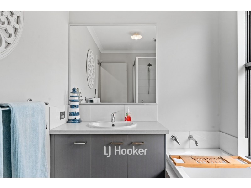 85 Grandite Fairway, Australind WA 6233