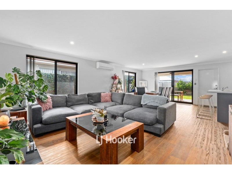 85 Grandite Fairway, Australind WA 6233