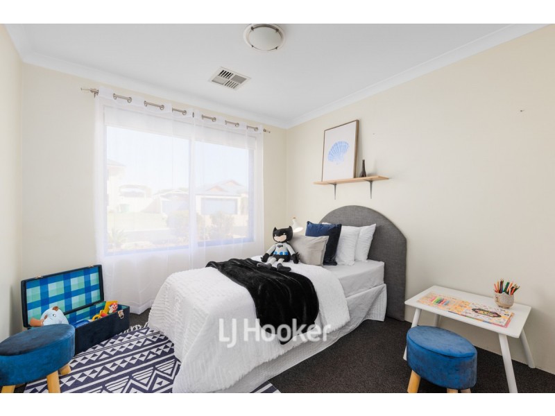 9 Silas Way, Dalyellup WA 6230