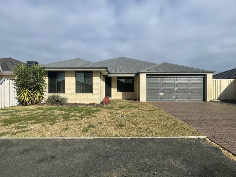 13 Mooralup Turn, Dalyellup WA 6230