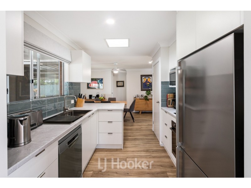 4 Diedre Street, Broadwater WA 6280