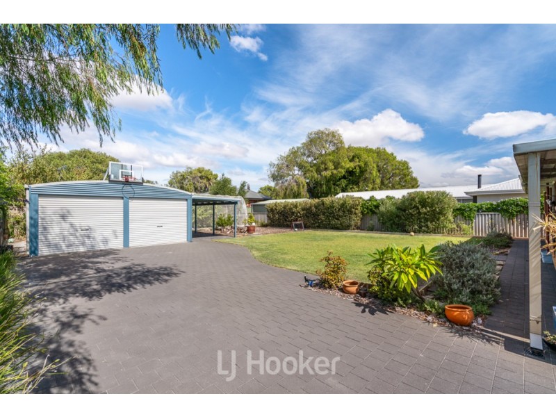4 Diedre Street, Broadwater WA 6280