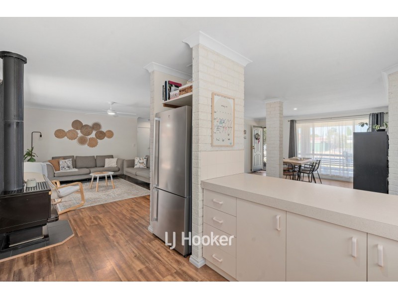 11 Garfield Drive, Australind WA 6233