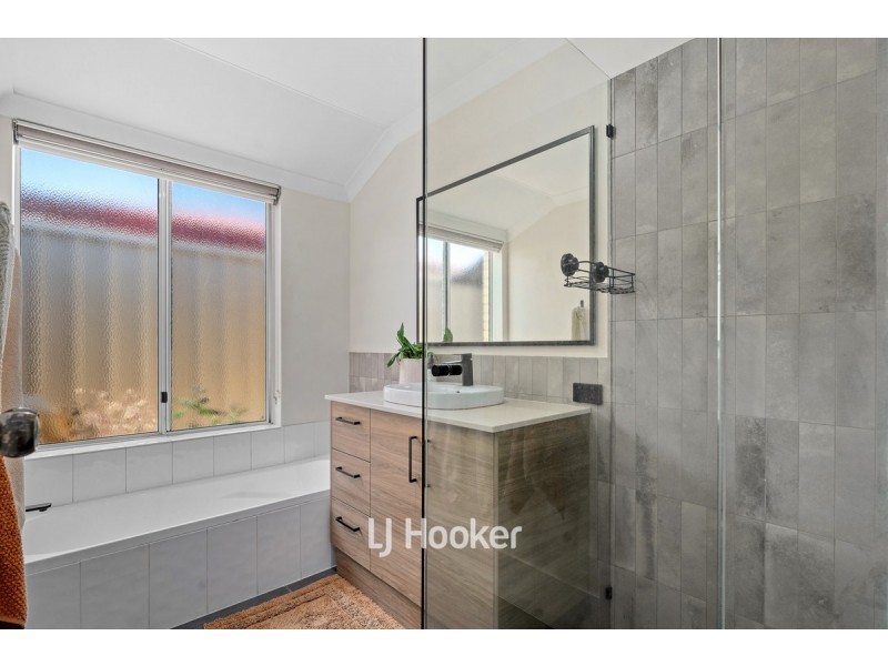 11 Garfield Drive, Australind WA 6233