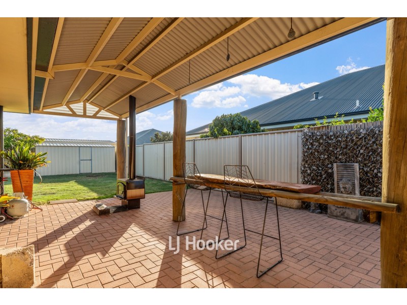 14 Onyx Brace, Australind WA 6233