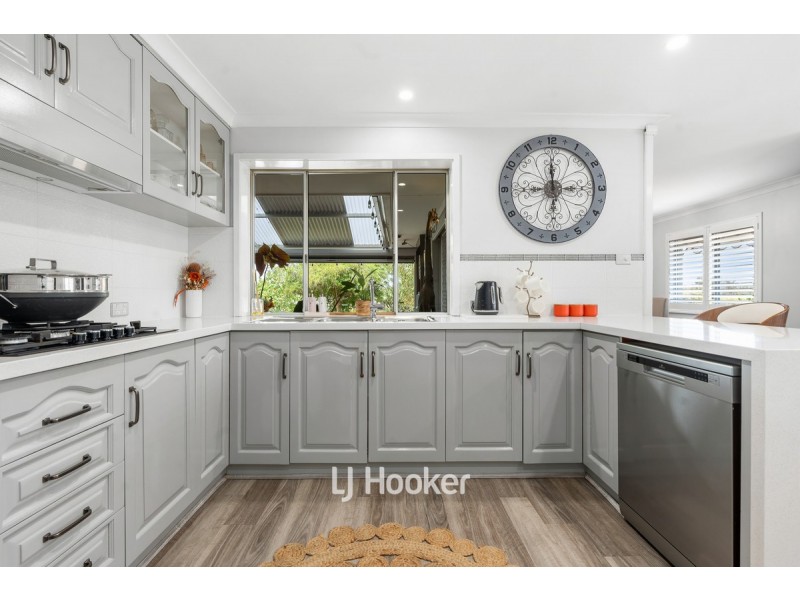 69 Pratt Road, Eaton WA 6232