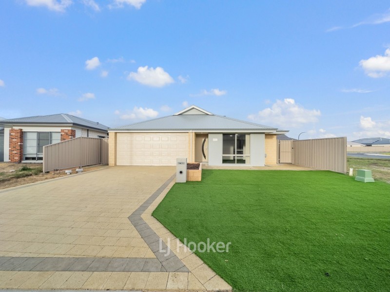 4 Willcock Loop, Dalyellup WA 6230