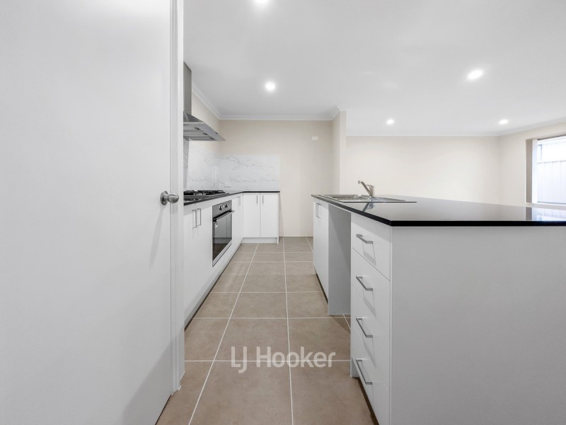 4 Willcock Loop, Dalyellup WA 6230