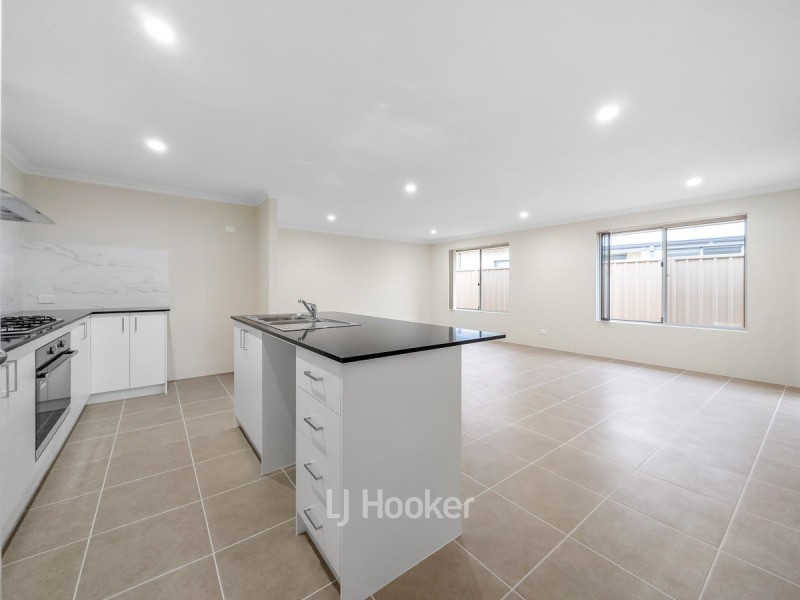 4 Willcock Loop, Dalyellup WA 6230