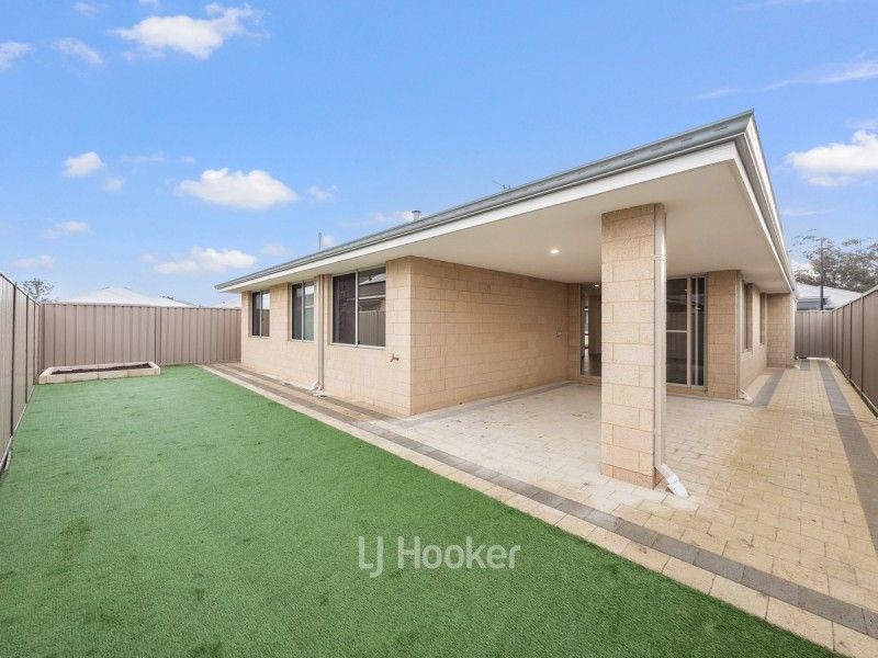 4 Willcock Loop, Dalyellup WA 6230