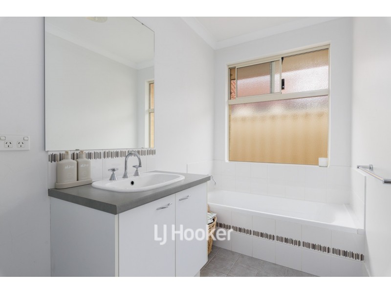 25 Reeves Approach, Dalyellup WA 6230