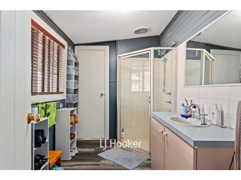 35 Coombes Street, Collie WA 6225