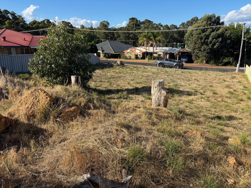 12 Bolton Way, Collie WA 6225