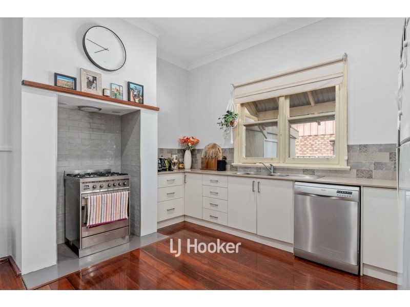 1A Queensbury Street, Carey Park WA 6230