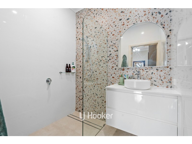 1A Queensbury Street, Carey Park WA 6230