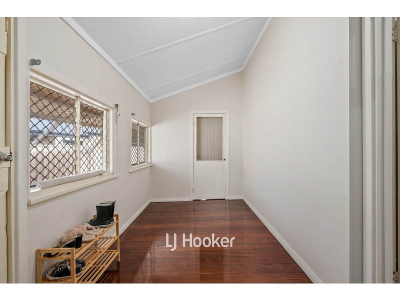 1A Queensbury Street, Carey Park WA 6230