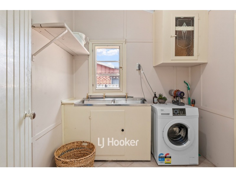 1A Queensbury Street, Carey Park WA 6230