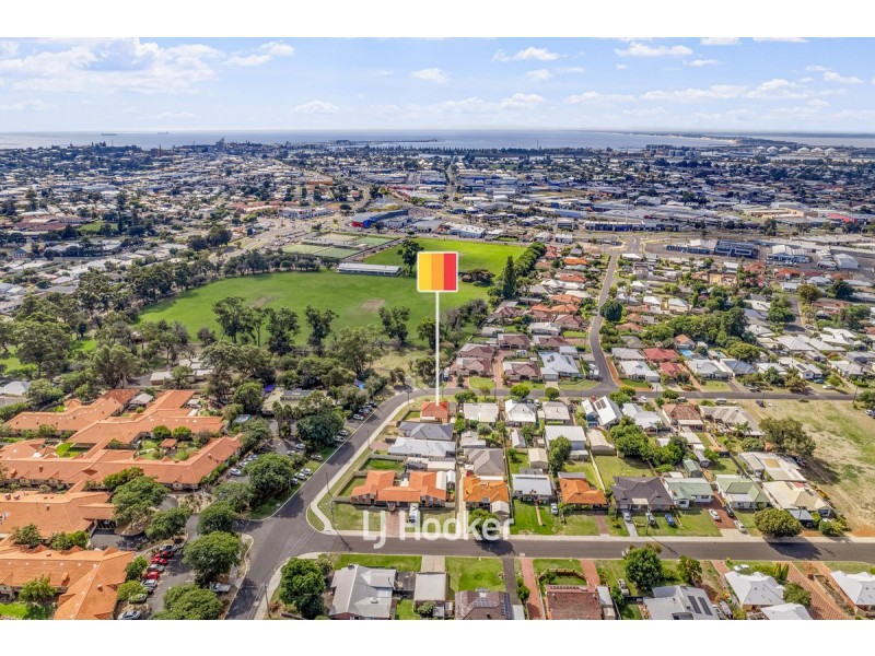 1A Queensbury Street, Carey Park WA 6230