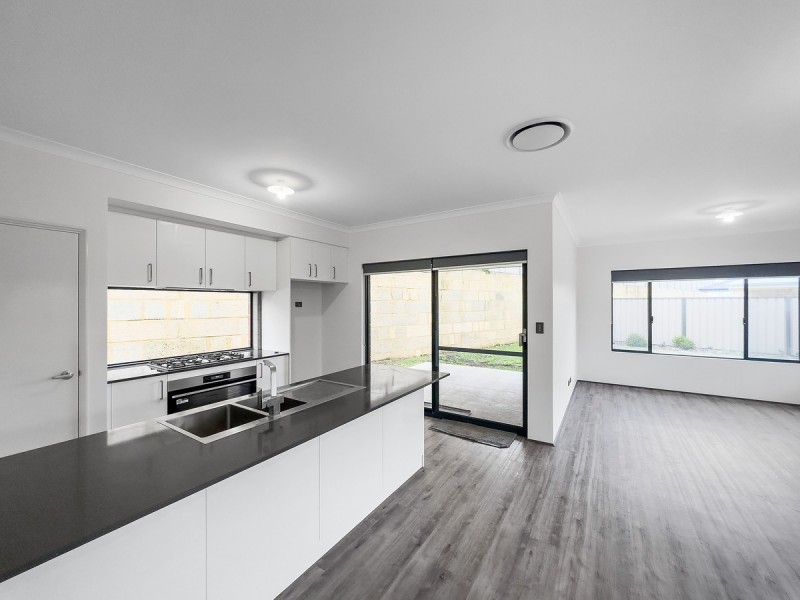 57 Carnelian Avenue, Australind WA 6233