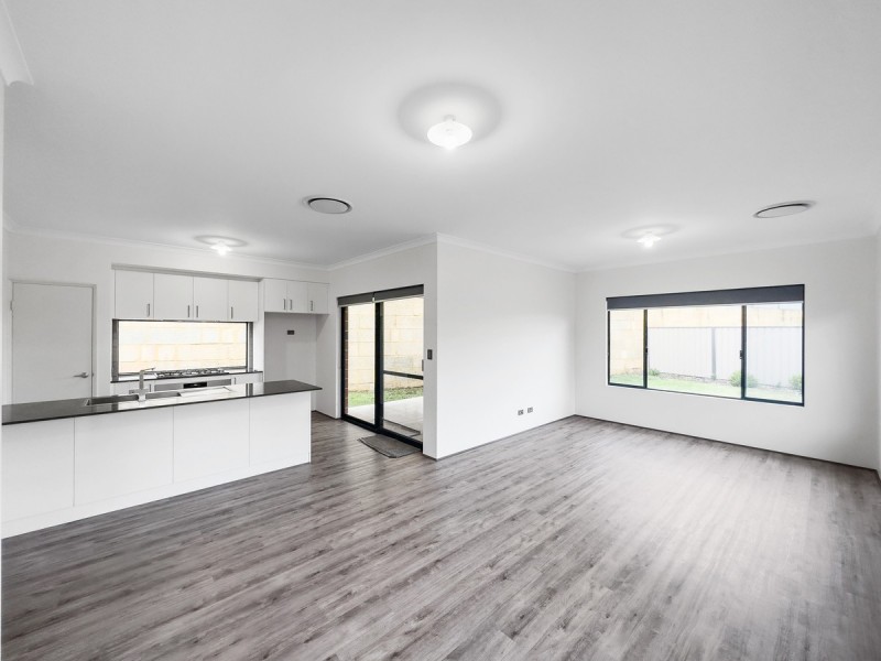 57 Carnelian Avenue, Australind WA 6233