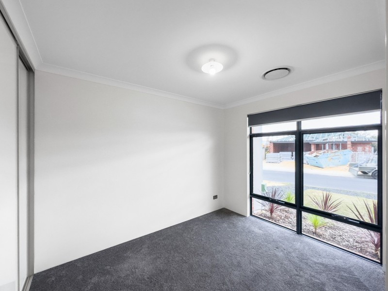 57 Carnelian Avenue, Australind WA 6233