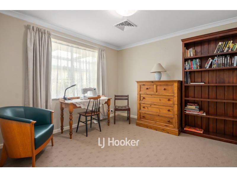 1 Hadfield Avenue, West Busselton WA 6280