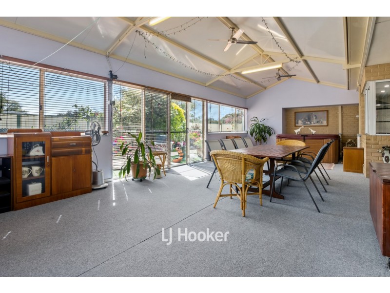 1 Hadfield Avenue, West Busselton WA 6280