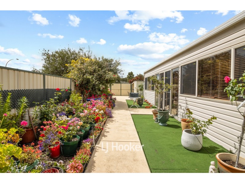 1 Hadfield Avenue, West Busselton WA 6280