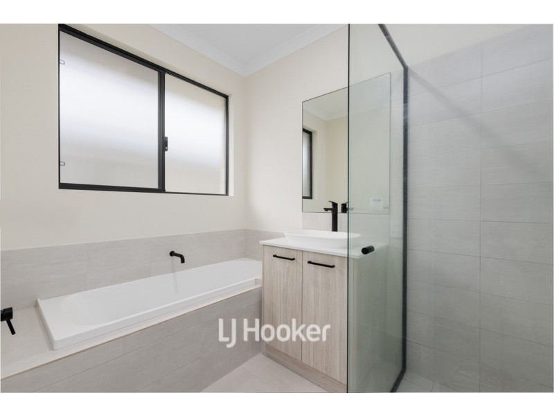 9 Indus Way, Australind WA 6233