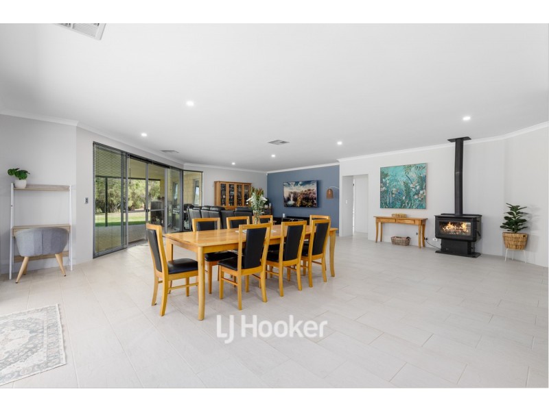 99 Harold Douglas Drive, Dardanup West WA 6236