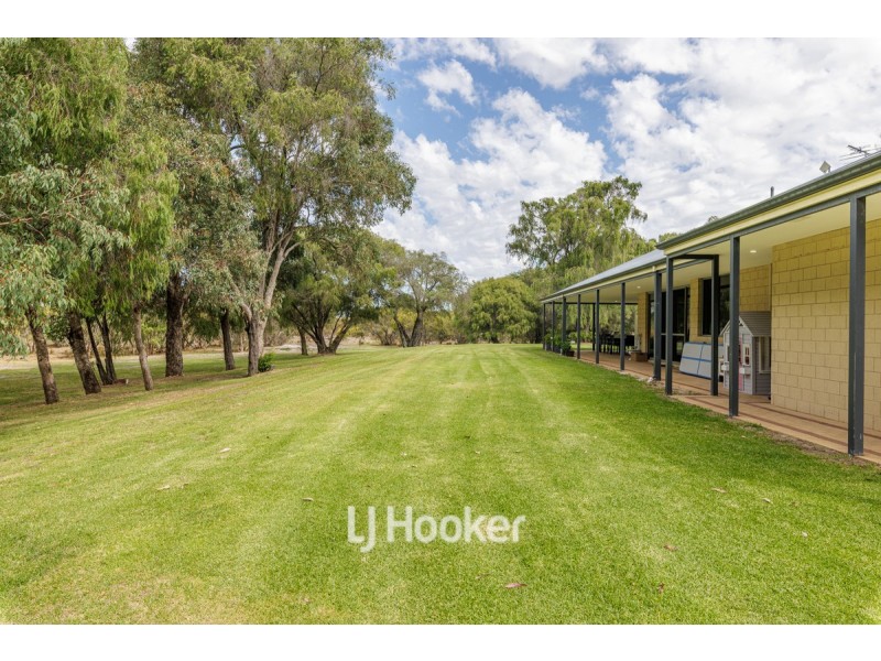 99 Harold Douglas Drive, Dardanup West WA 6236