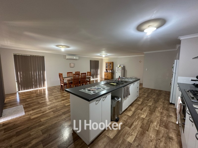 24 Carlingford Court, Australind WA 6233