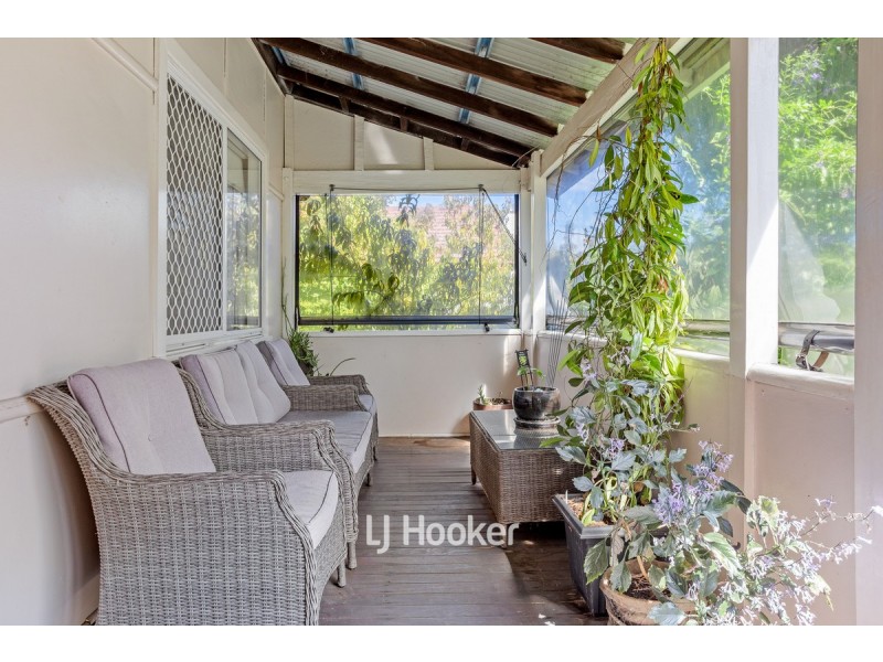 24 Moore Street, Collie WA 6225