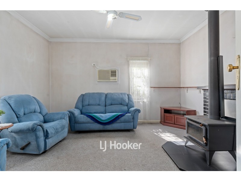 24 Moore Street, Collie WA 6225