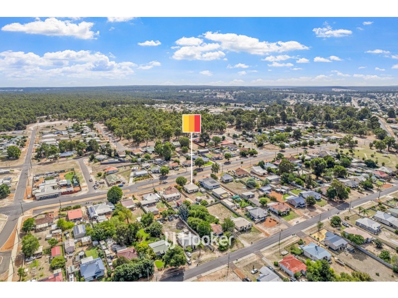 24 Moore Street, Collie WA 6225