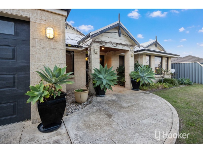 6 Poole Road, Dalyellup WA 6230