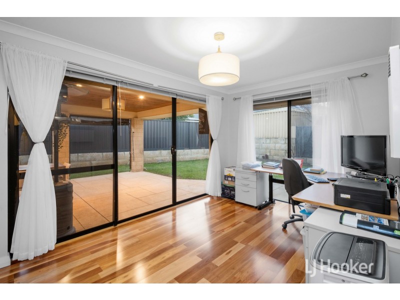 6 Poole Road, Dalyellup WA 6230