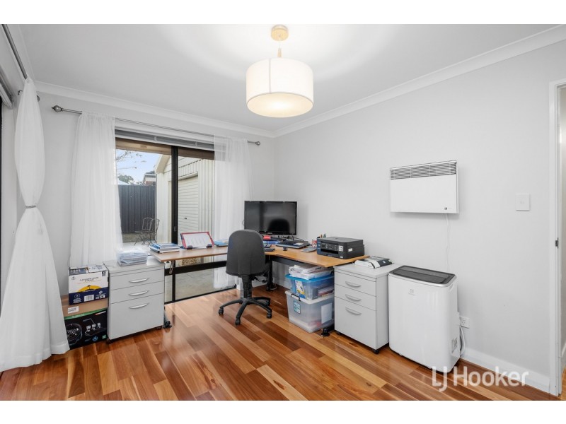 6 Poole Road, Dalyellup WA 6230